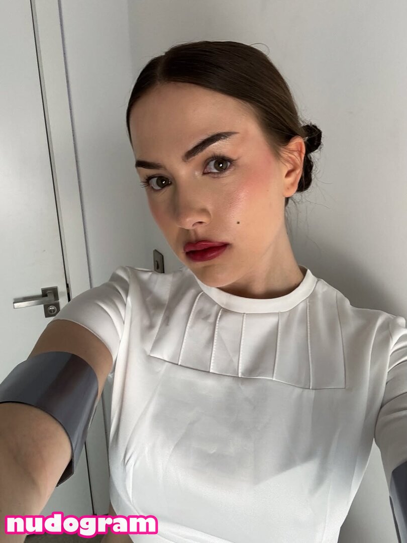 Beth Eleanor  bethfiit Фото утечки OnlyFans обнаженная №12 - Nudogram v2.1