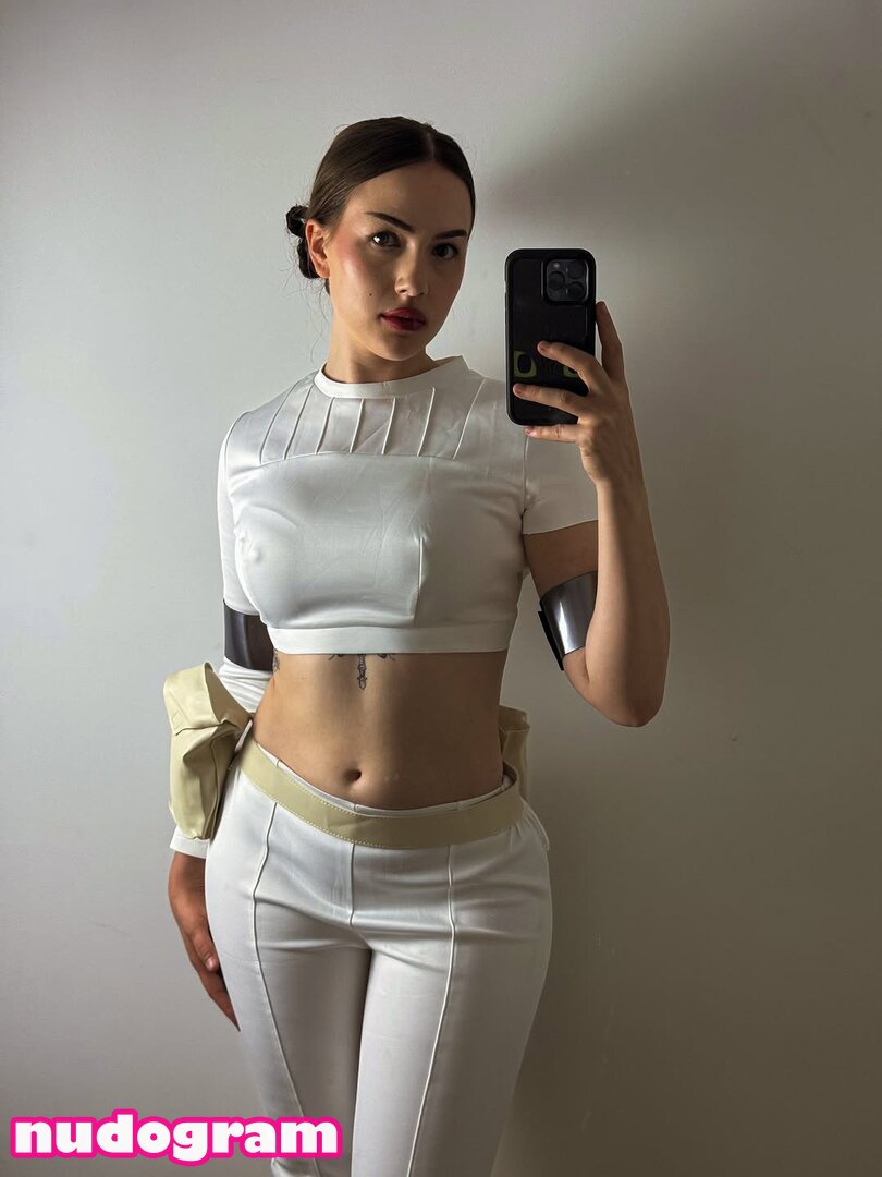 Beth Eleanor  bethfiit Фото утечки OnlyFans обнаженная №13 - Nudogram v2.1