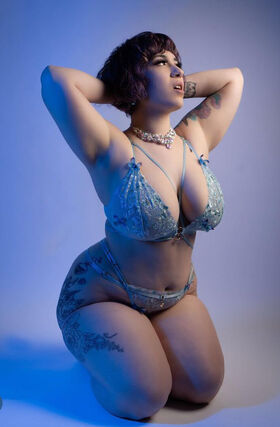 Betty Brash Nude Leaks OnlyFans Photo 5