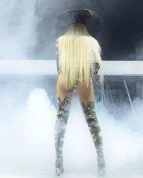 Beyoncé Nude Leaks OnlyFans Photo 21