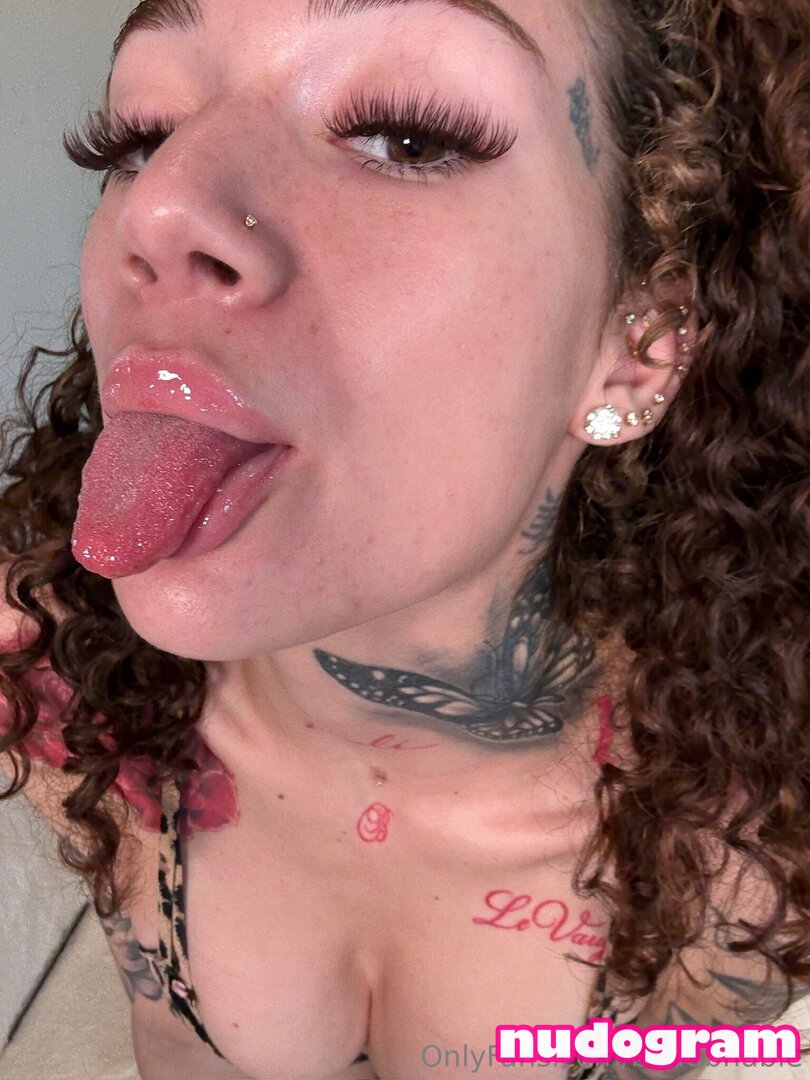 Bhad Bhabie revealing image