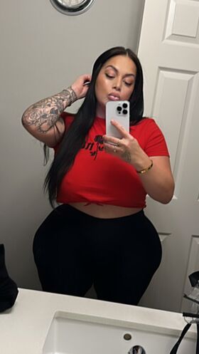 Big Booty Aly Procurena gola OnlyFans fotografija 1