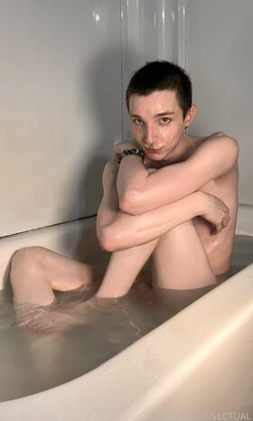 bisectual Nøgne lækkede OnlyFans foto 142