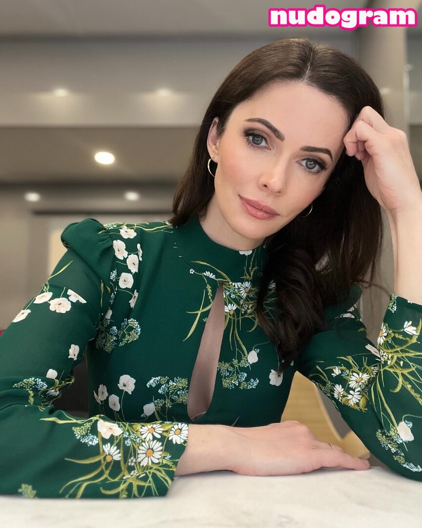 Bitsie Tulloch  bitsietulloch Nude Leaks OnlyFans Photo 1 - Nudogram v2.1