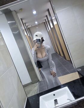 Biya Naakte Leaks OnlyFans Foto 181