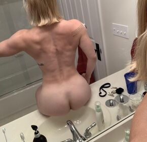 Blonde Fit Babe Nude Leaks OnlyFans Photo 16