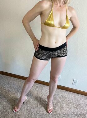 blondhotwife Nude Leaks OnlyFans Photo 47