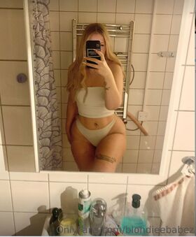 blondieebabez Nude Leaks OnlyFans Photo 8