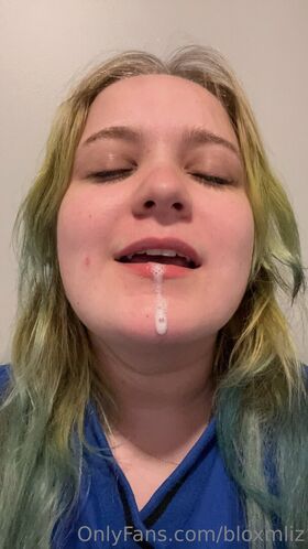 bloxmliz Foto trapelata OnlyFans nuda 21