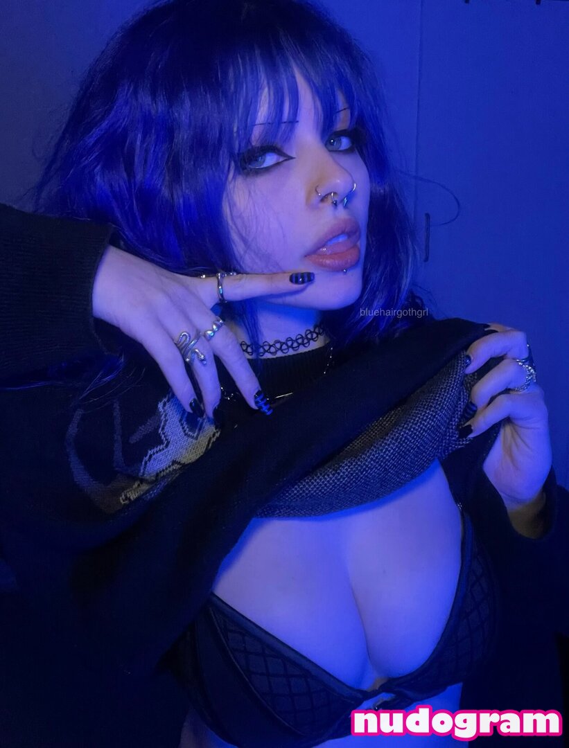 bluehairedgoth