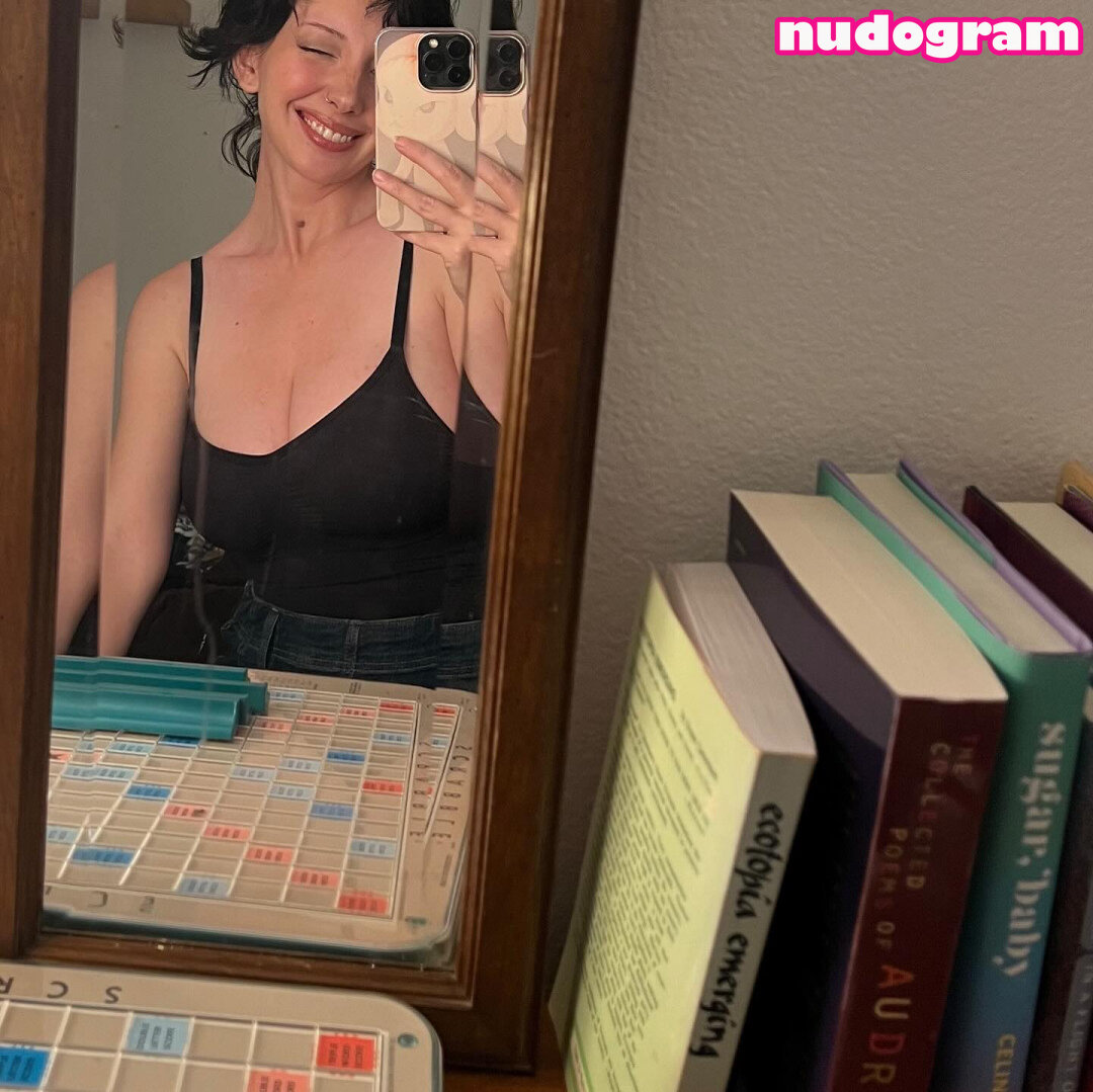 bondgirlmechsuit Nude Leaks OnlyFans Photo 7 - Nudogram v2.1