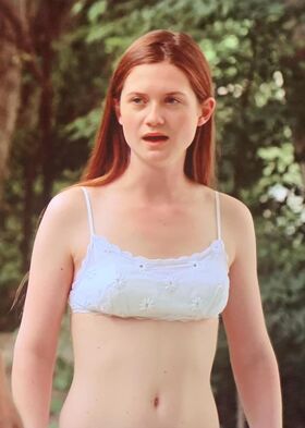 Bonnie Wright Nude Leaks OnlyFans Photo 25