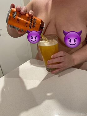 boobs-beer Nude Leaks OnlyFans Photo 12
