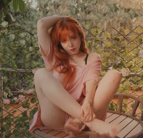 Brigitte Grey Procurena gola OnlyFans fotografija 33