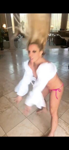 Britney Spears Nude Leaks OnlyFans Photo 10