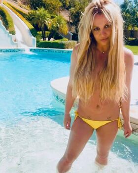 Britney Spears Nude Leaks OnlyFans Photo 51