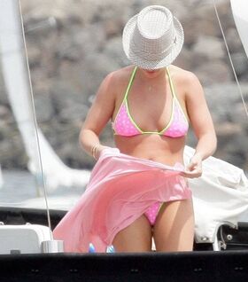 Britney Spears Nude Leaks OnlyFans Photo 154