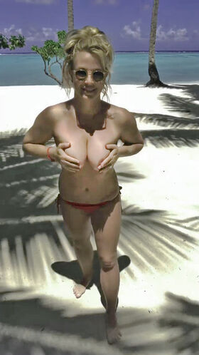 Britney Spears Nude Leaks OnlyFans Photo 616