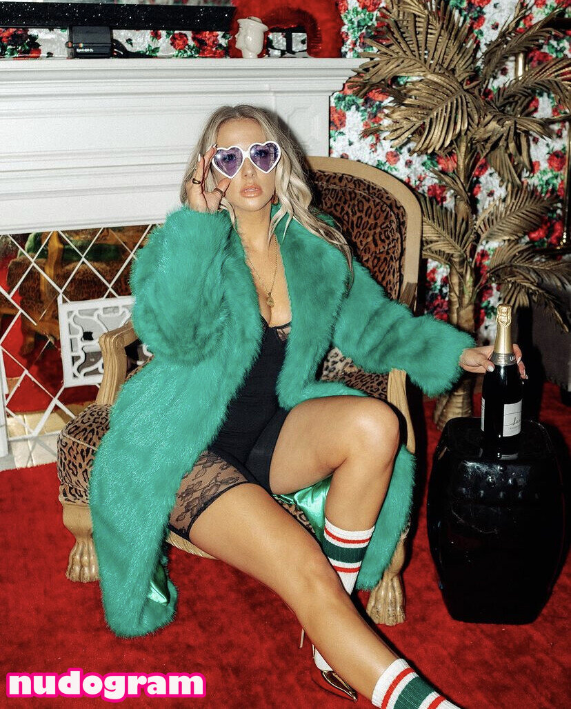 Brittany Schmitt  brittanyschmitt Nude Leaks OnlyFans Photo 8 - Nudogram  v2.0