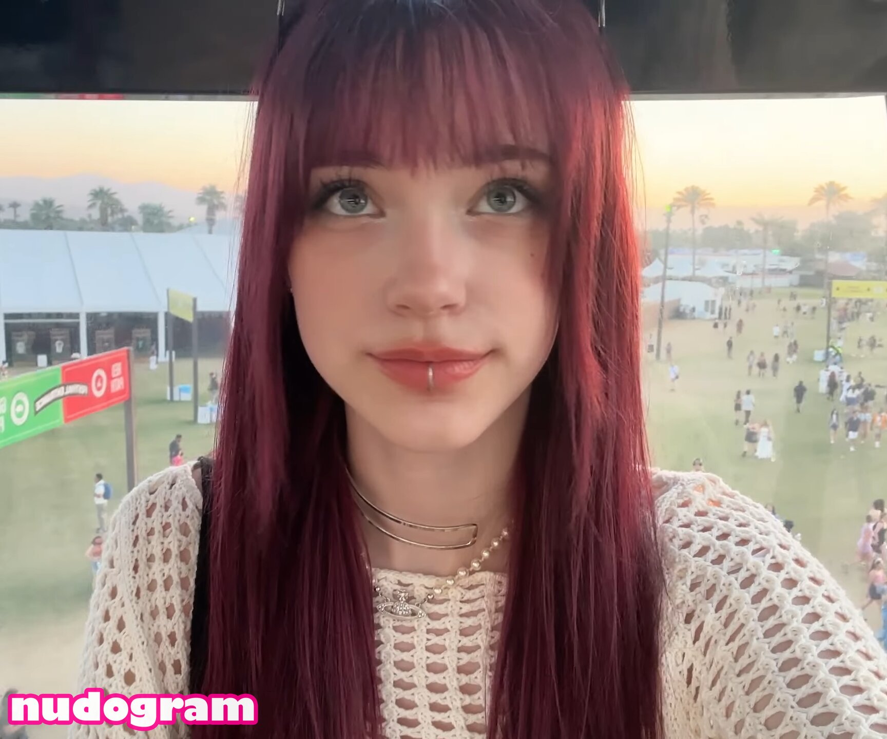 BunnyGirlBree Nudogram playful reveal