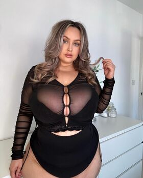 bustyholly Nude Leaks OnlyFans Photo 99