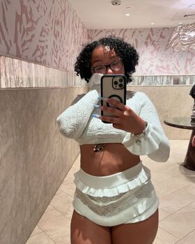 Caileneasely Foto trapelata OnlyFans nuda 60