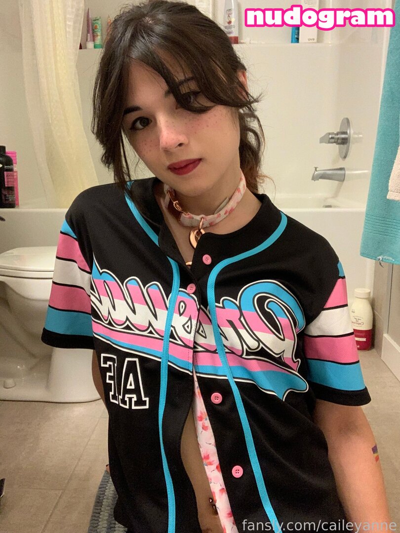 Caileyanne  Caileykatts  Caillazy  deviantr Nude Leaks OnlyFans Photo 2  - Nudogram v2.1