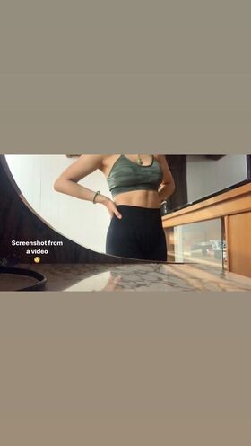 Cari Do 유출된 누드 OnlyFans 사진 75