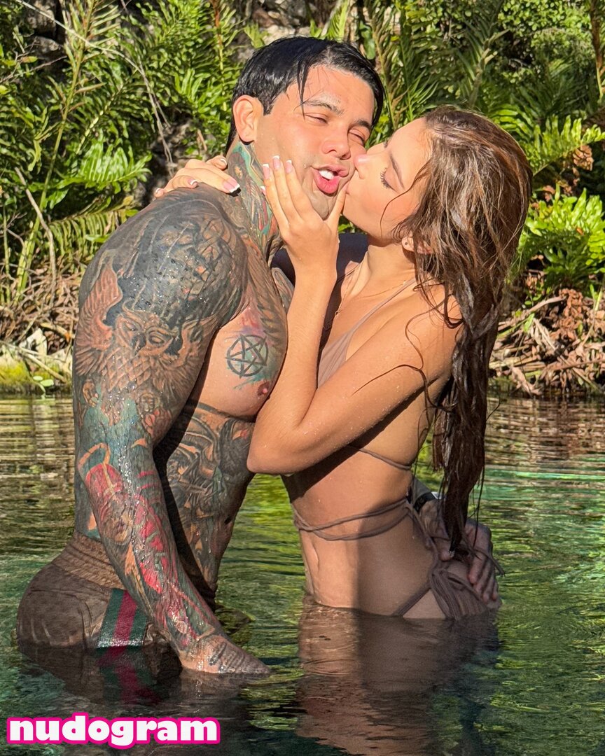 Carolina Gomez  carolinagomezec Гола изтичане OnlyFans снимка 20 -  Nudogram v2.1