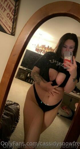 cassidysnowfree Nude Leaks OnlyFans Photo 43