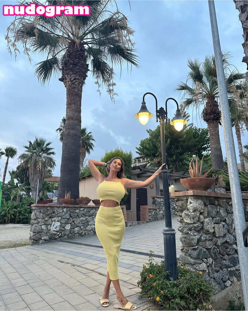 Caterina Milicchio  caterina_milicchio Фото утечки OnlyFans обнаженная №1  - Nudogram v2.1