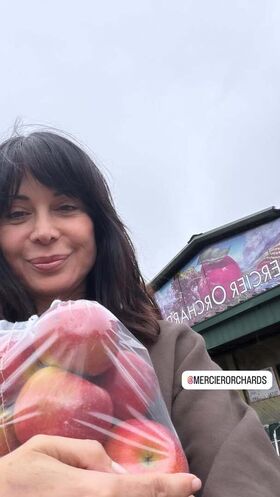 Catherine Bell नग्न लीक OnlyFans फोटो 140