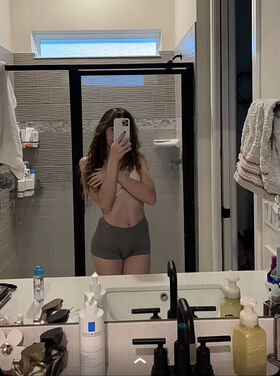 Catlyn Crespo Nude Leaks OnlyFans Photo 87