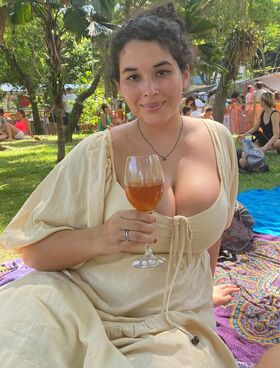 Cecília Ramos Nude Leaks OnlyFans Photo 2