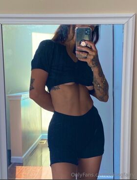 ceilingfairy Nude Leaks OnlyFans Photo 2