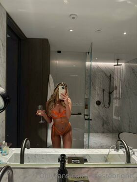 Celeste Bright Nude Leaks OnlyFans Photo 25