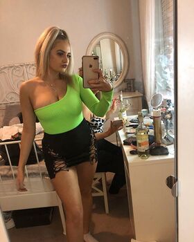 Cerys Lilly Nude Leaks OnlyFans Photo 4