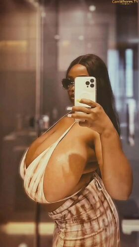 Chanel La Croix Nude Leaks OnlyFans Photo 12