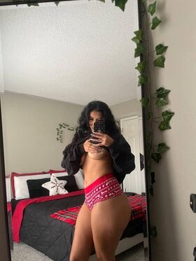 Chantell Flores Nude Leaks OnlyFans Photo 22