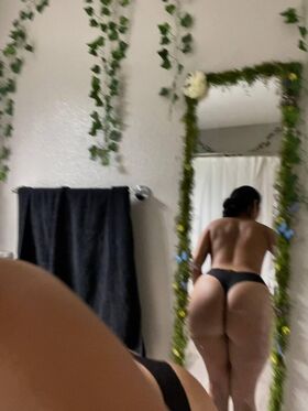 Chantell Flores Nude Leaks OnlyFans Photo 24