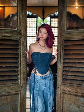 Charechii Çıplak Sızdırılmış OnlyFans Fotoğrafı 300