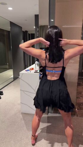 Charli D'Amelio Nahé uniklé OnlyFans foto 2174