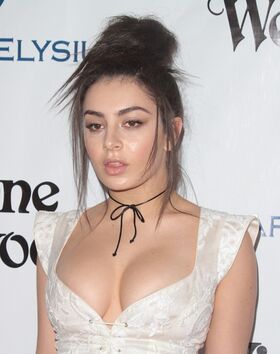 Charlie XCX Nude Leaks OnlyFans Photo 1