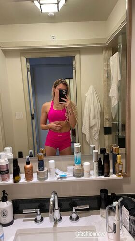 Charlotte Flair Nude Leaks OnlyFans Photo 175
