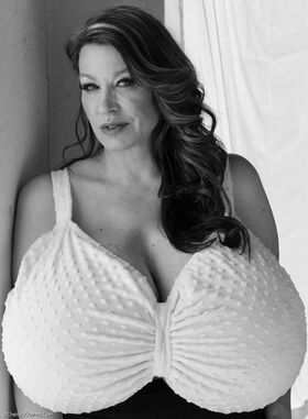 Chelsea Charms Nude Leaks OnlyFans Photo 119