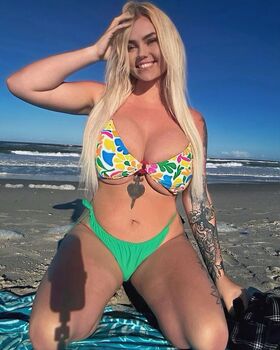 Chey Crissy Nude Leaks OnlyFans Photo 28