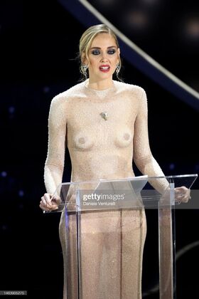 Chiara Ferragni Nude Leaks OnlyFans Photo 137