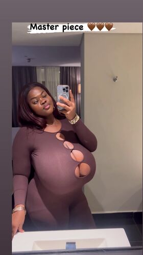 Chioma Lovv Nude Leaks OnlyFans Photo 27
