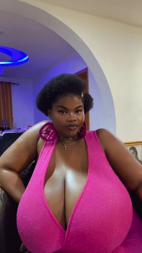 Chioma Lovv Nude Leaks OnlyFans Photo 123