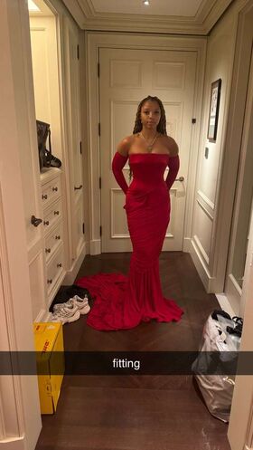 Chloe Bailey 裸露泄露OnlyFans照片 14